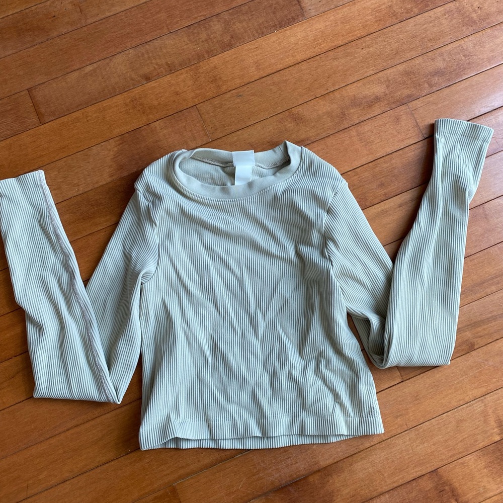 H&M crop shirt